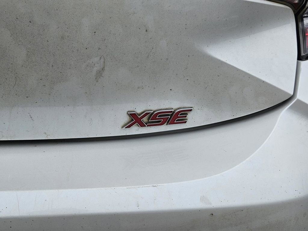 Used 2022 Toyota Corolla XSE image 9