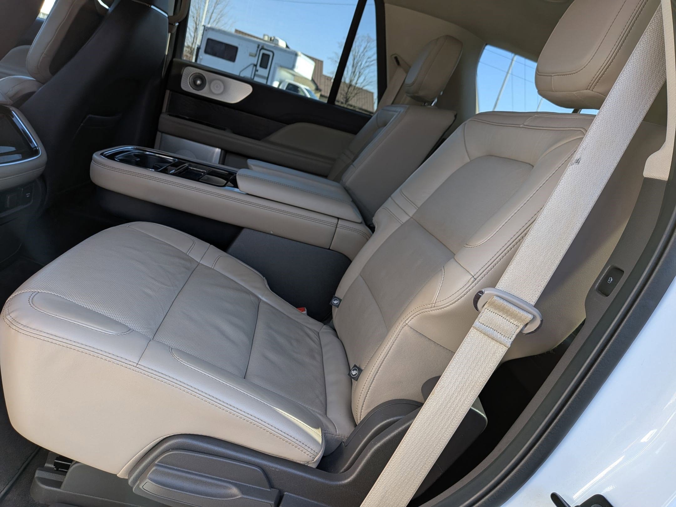 Used 2022 Lincoln Navigator Reserve AWD/4WD image 27
