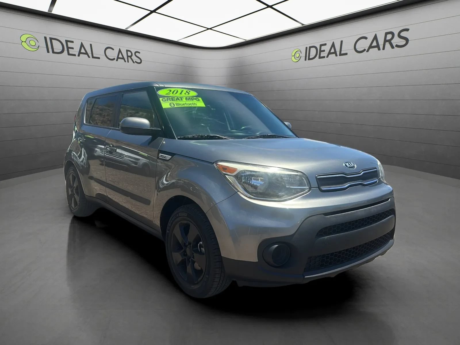 Used 2018 Kia Soul FWD image 3