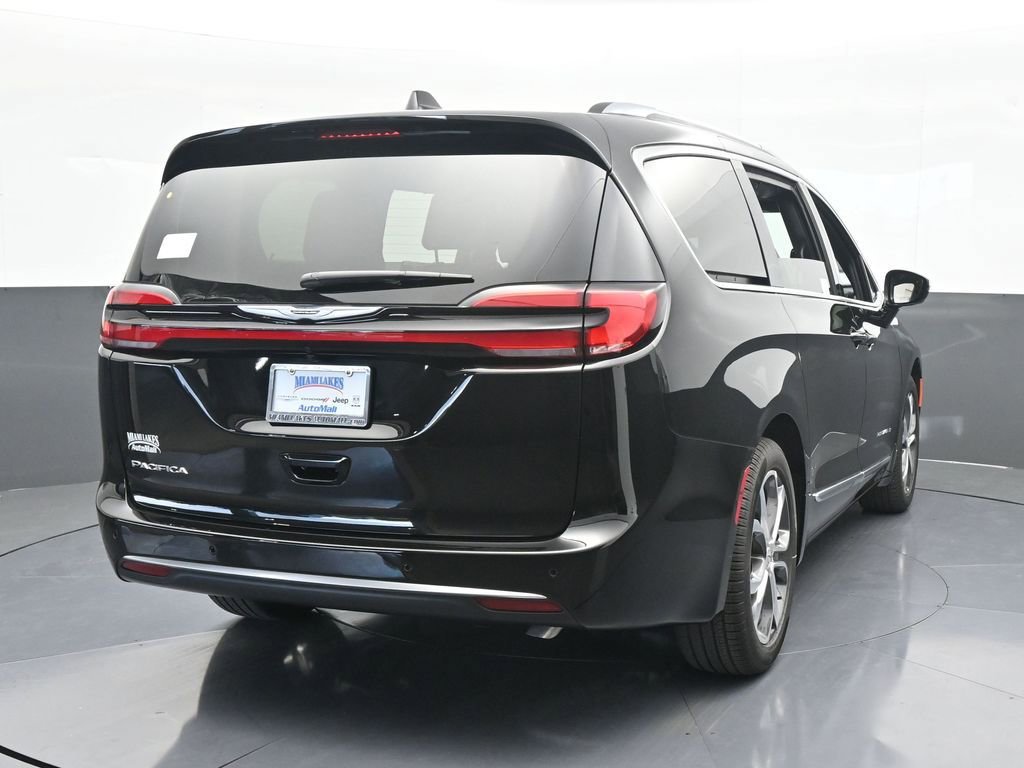 New 2026 Chrysler Pacifica Pinnacle image 5
