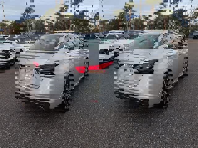 Used 2022 Nissan Altima 2.5 SR image 8