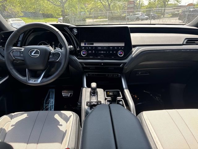 Certified 2025 Lexus TX 500h AWD image 16