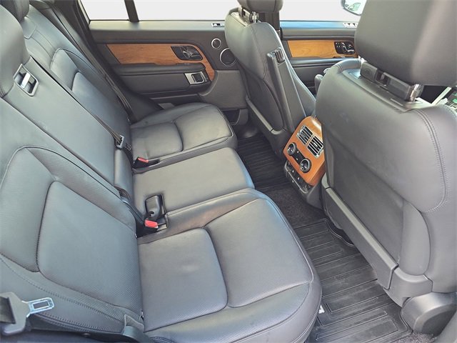 Used 2019 Land Rover Range Rover HSE image 13