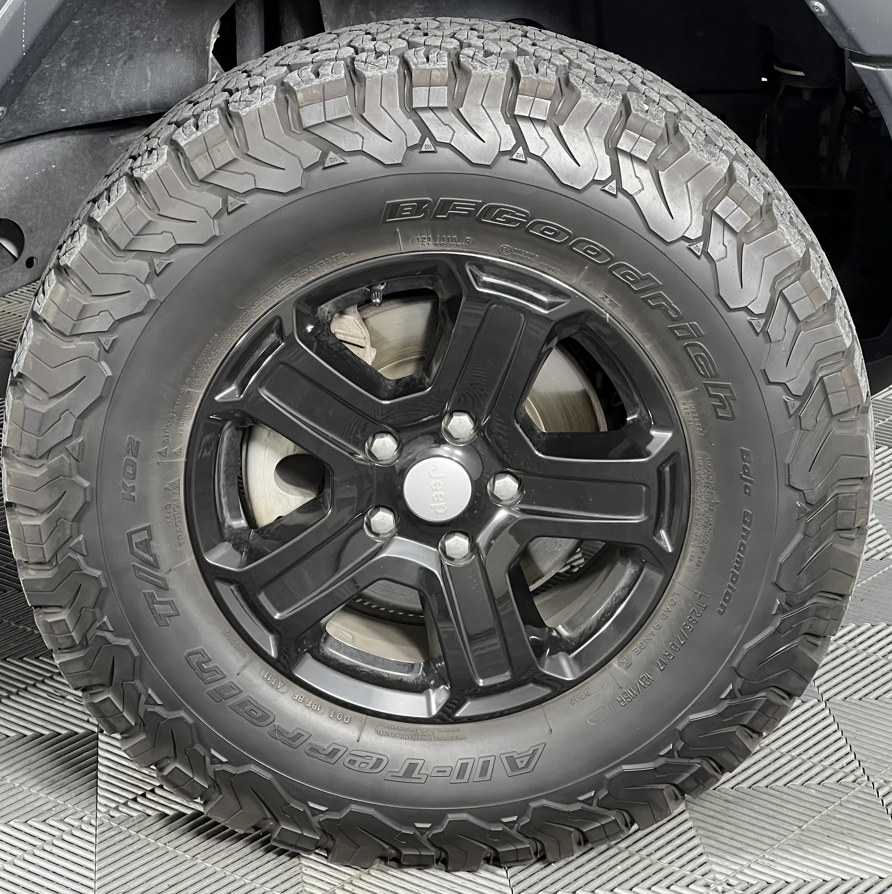 Used 2018 Jeep Wrangler Unlimited Sport S image 14