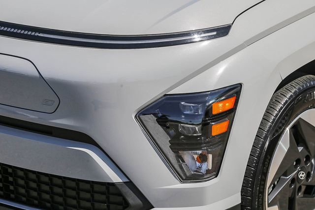 Certified 2024 Hyundai Kona SEL FWD image 8
