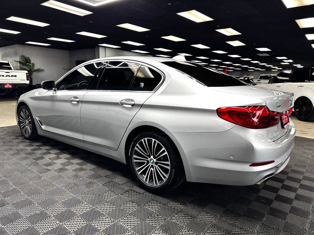Used 2018 BMW 540i xDrive image 9