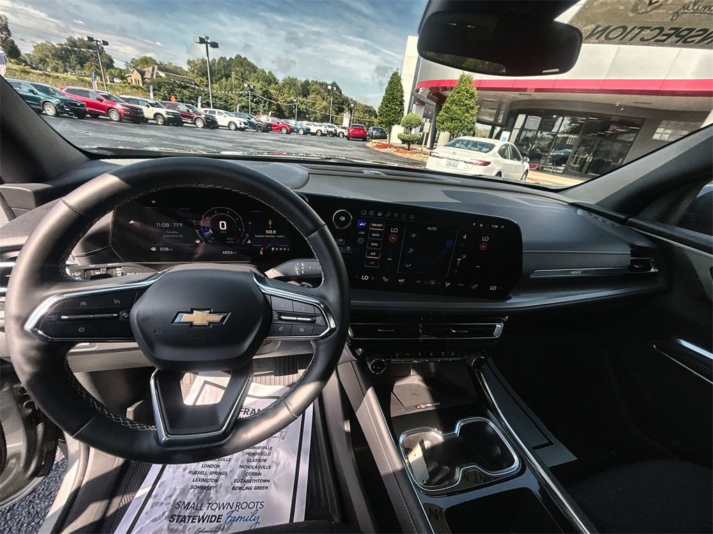 Used 2025 Chevrolet Traverse LT w/ LPO, Floor Liner Package image 10