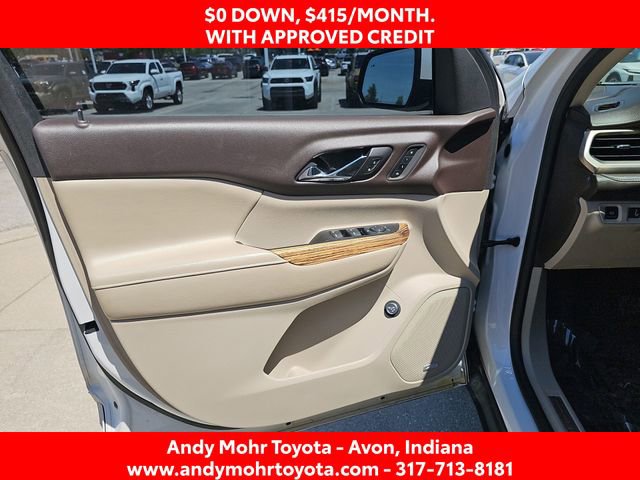 Used 2017 GMC Acadia Denali w/ Technology Package AWD/4WD image 11