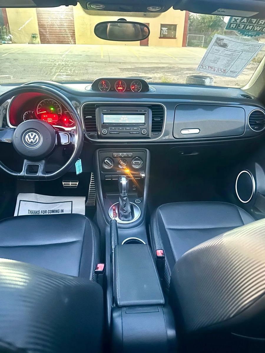 Used 2013 Volkswagen Beetle 2.0T image 21