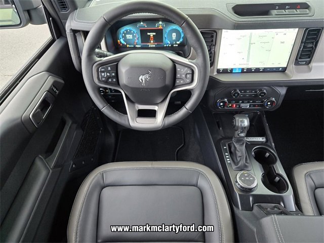 New 2025 Ford Bronco Outer Banks image 8