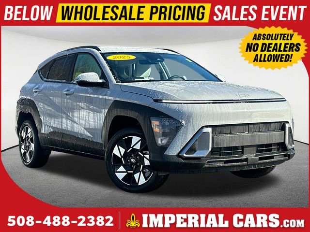 Used 2025 Hyundai Kona SEL image 1