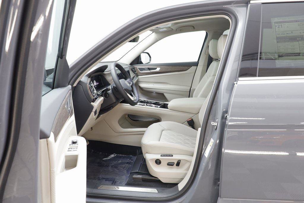 New 2026 Volkswagen Atlas SEL Premium R-Line image 6