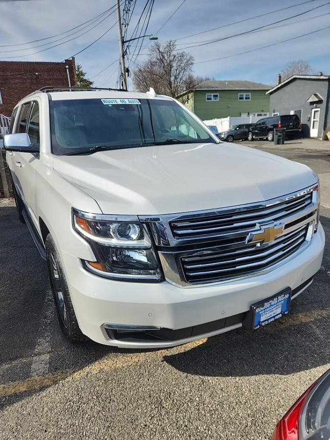 Used 2017 Chevrolet Suburban Premier AWD/4WD image 2