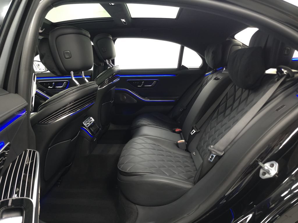Used 2023 Mercedes-Benz S 580e 4MATIC Sedan image 30