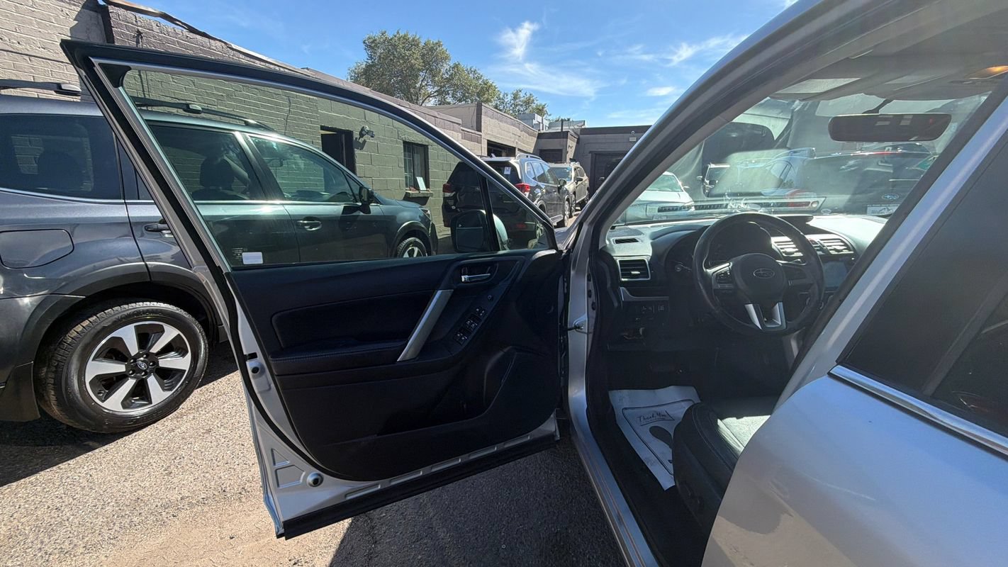 Used 2017 Subaru Forester 2.5i Limited w/ Popular Package #2 AWD/4WD image 10