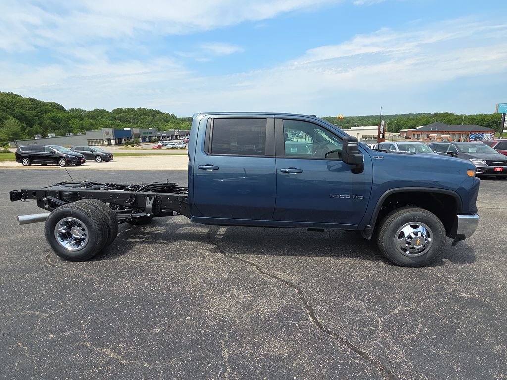 New 2026 Chevrolet Silverado 3500 LT w/ Convenience Package AWD/4WD image 10