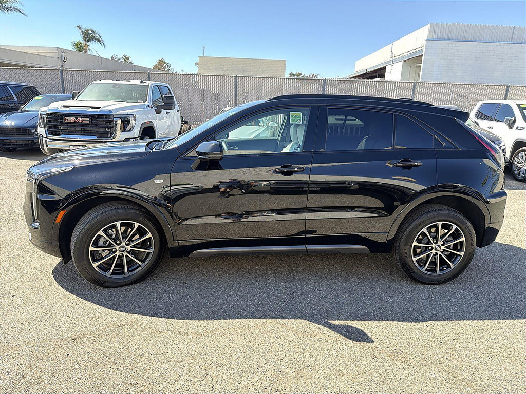 Used 2024 Cadillac XT4 Sport AWD/4WD image 8
