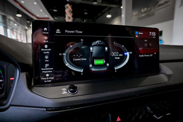 Used 2023 Honda Accord Sport image 40