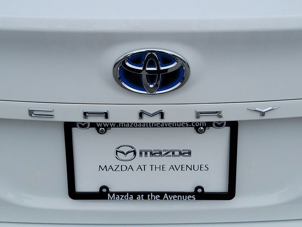 Used 2023 Toyota Camry LE image 7