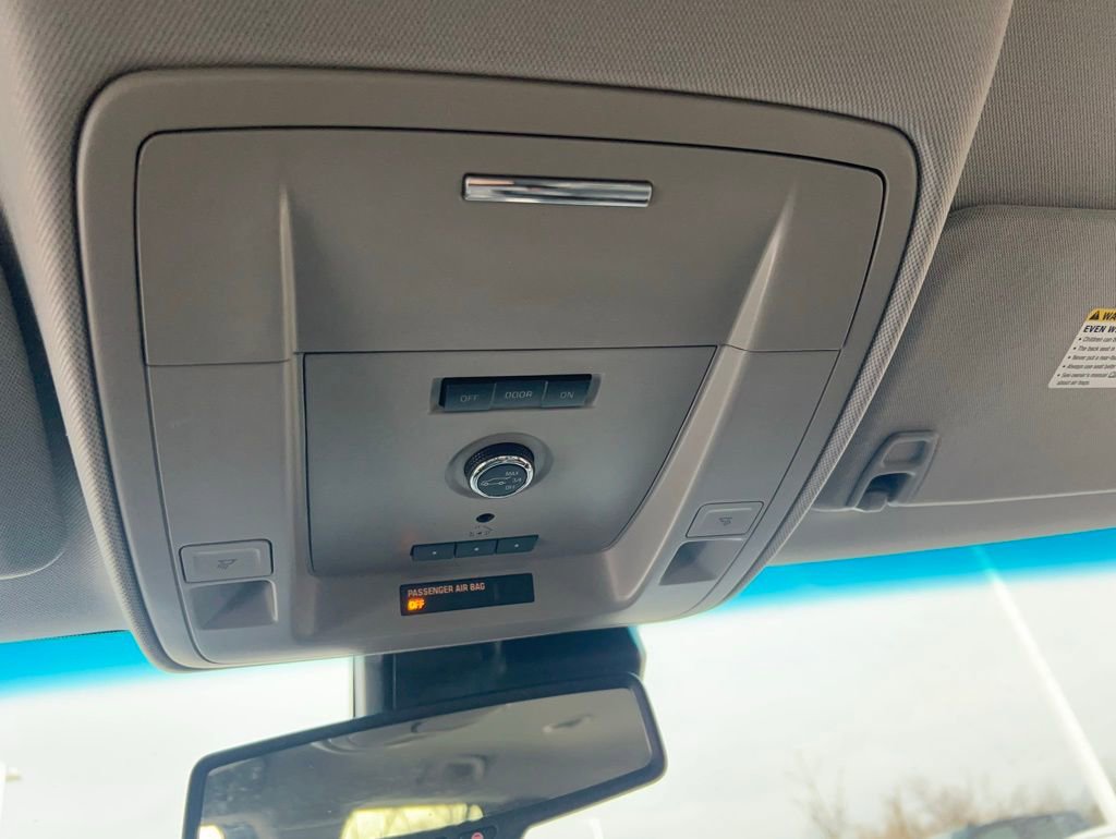 Used 2015 Chevrolet Tahoe LT w/ Luxury Package image 19