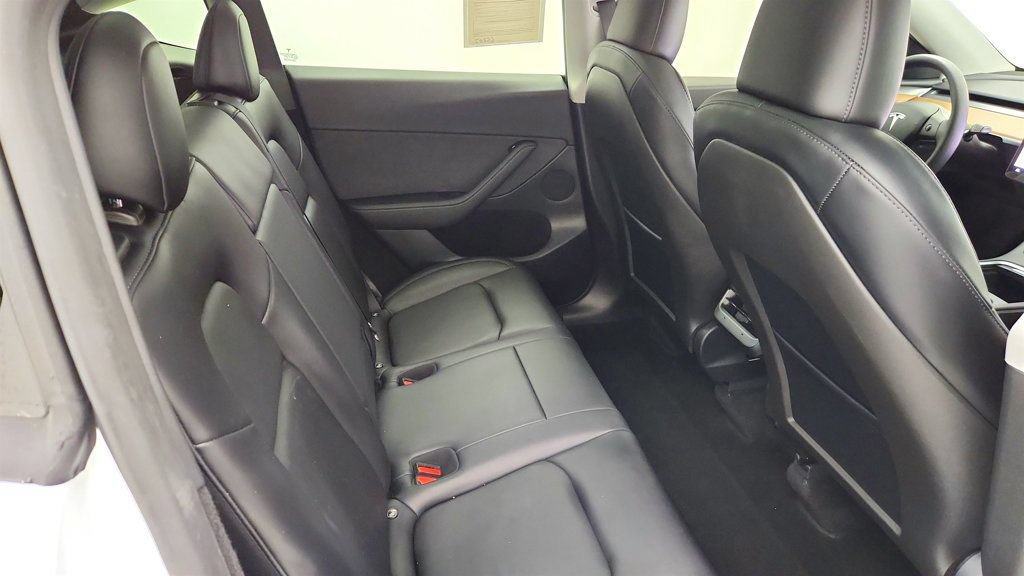Used 2024 Tesla Model Y Performance AWD/4WD image 27