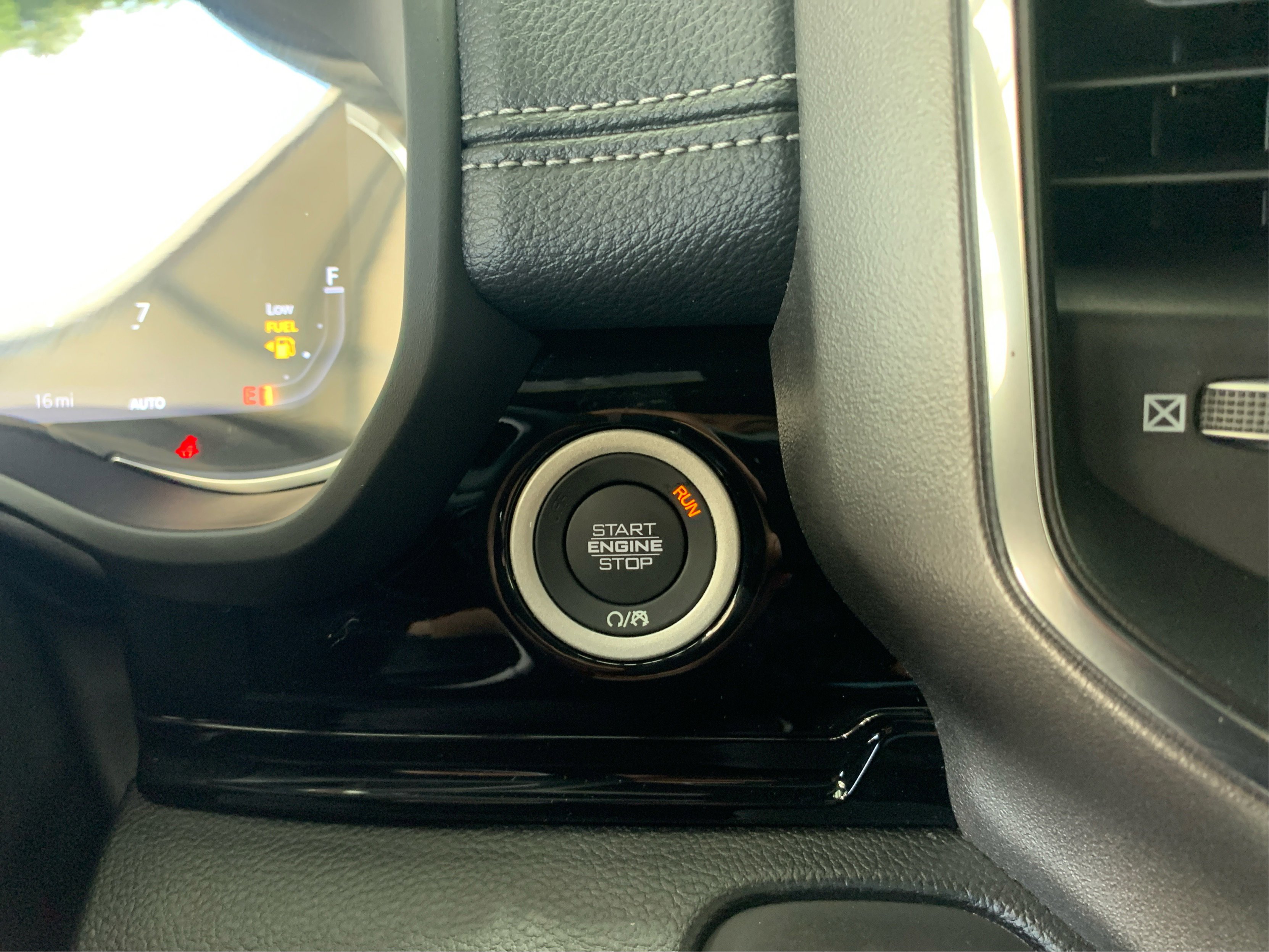 New 2026 RAM 1500 Laramie w/ Night Edition image 28