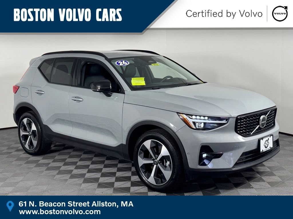 Certified 2026 Volvo XC40 B5 Plus AWD/4WD image 1
