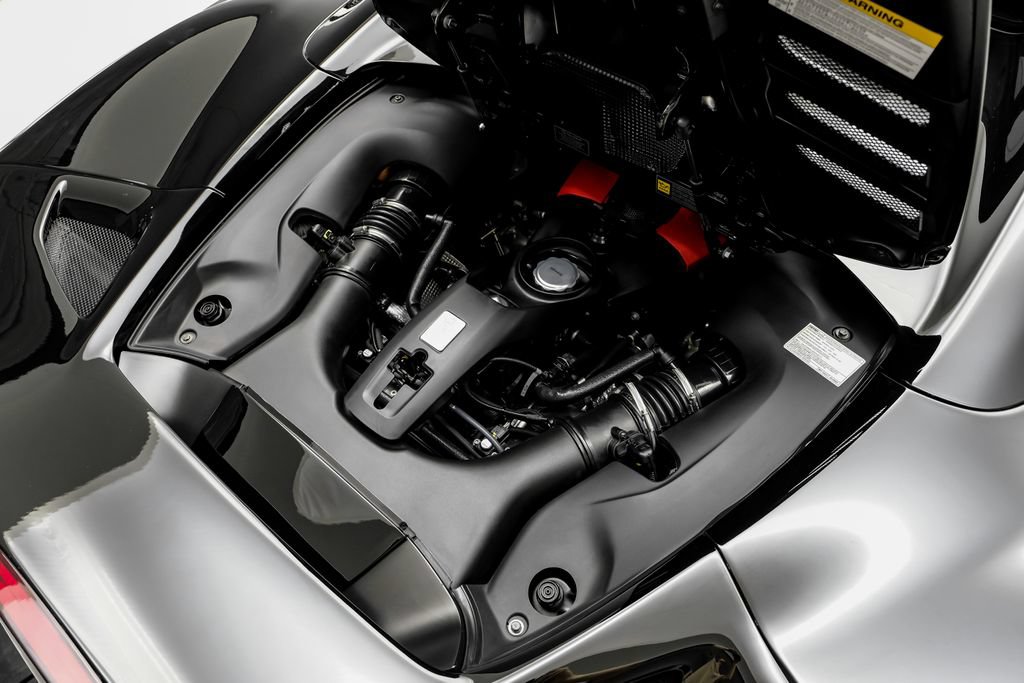 Used 2022 Ferrari F8 Tributo RWD image 38