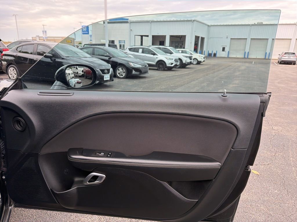 Used 2019 Dodge Challenger SXT image 24