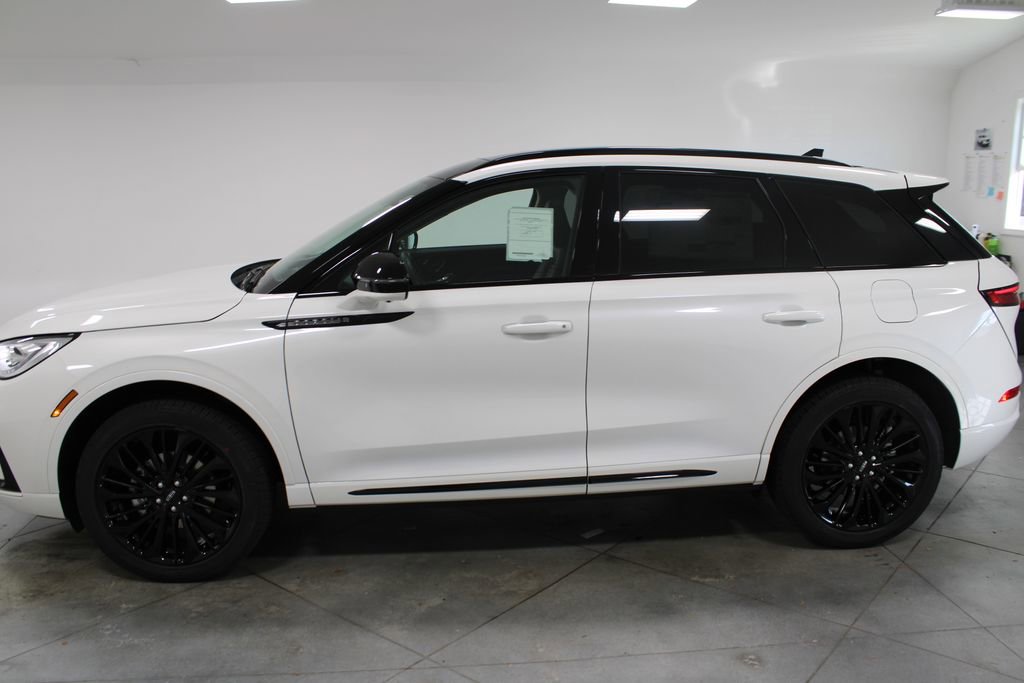 New 2026 Lincoln Corsair Reserve image 5