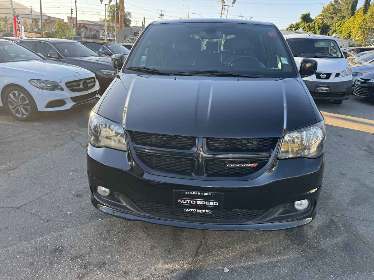 Used 2019 Dodge Grand Caravan GT image 2