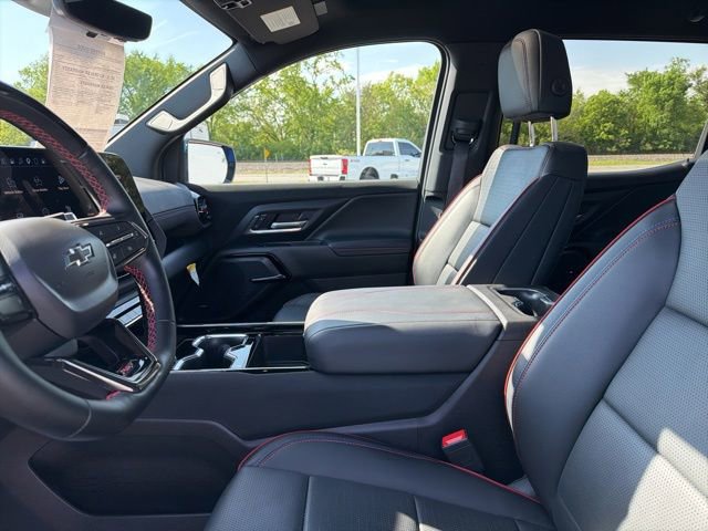 Used 2025 Chevrolet Silverado EV RST AWD/4WD image 14