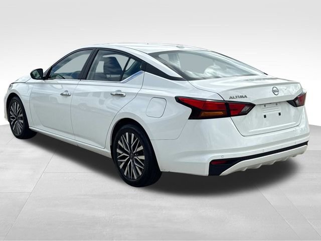 Used 2025 Nissan Altima 2.5 SV image 7