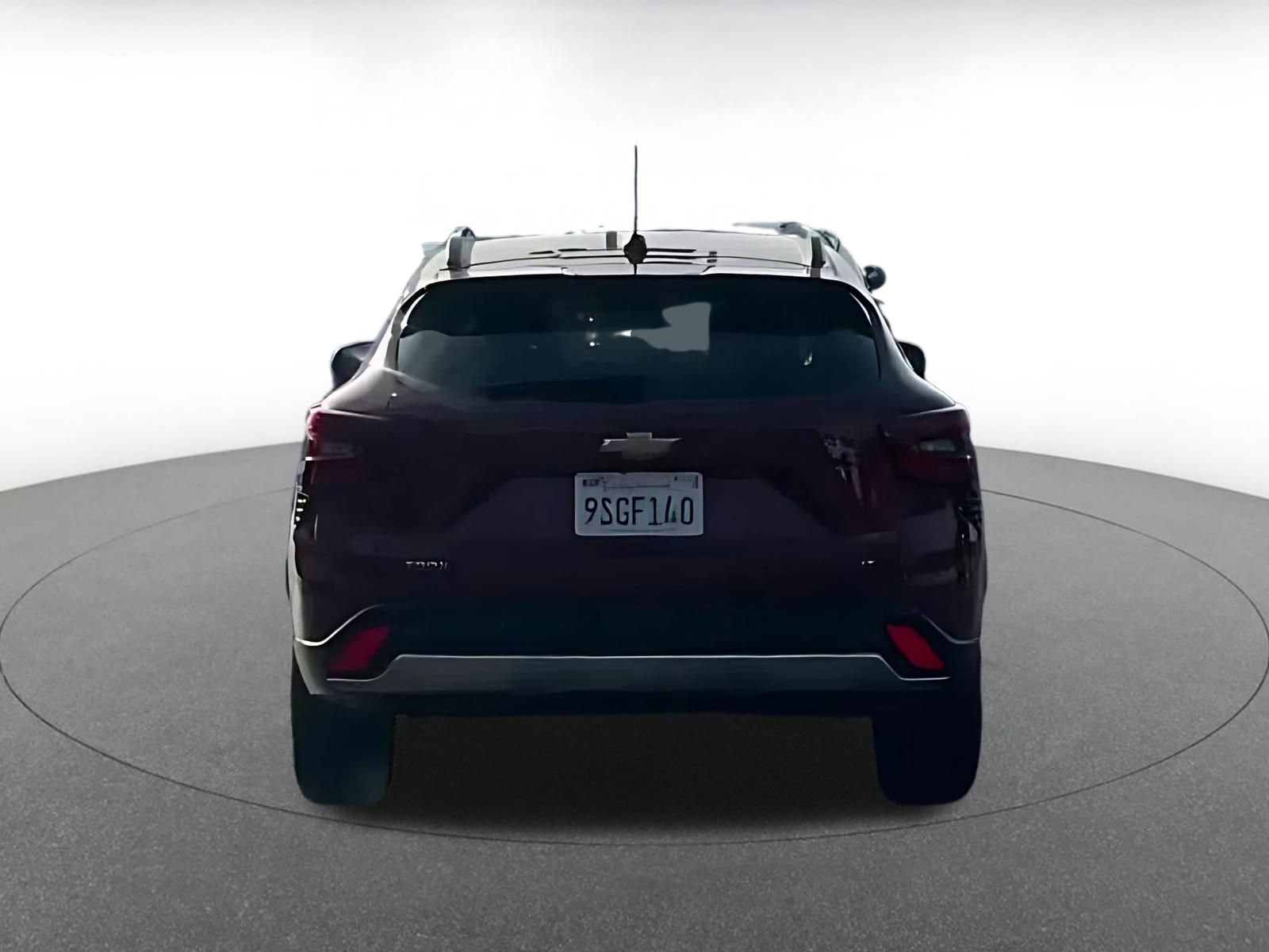 Used 2025 Chevrolet Trax LT image 9