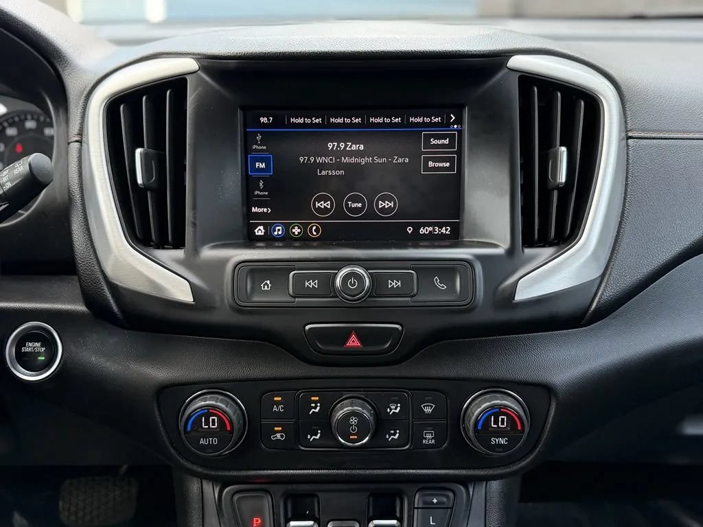 Used 2021 GMC Terrain SLE w/ Driver Convenience Package AWD/4WD image 16