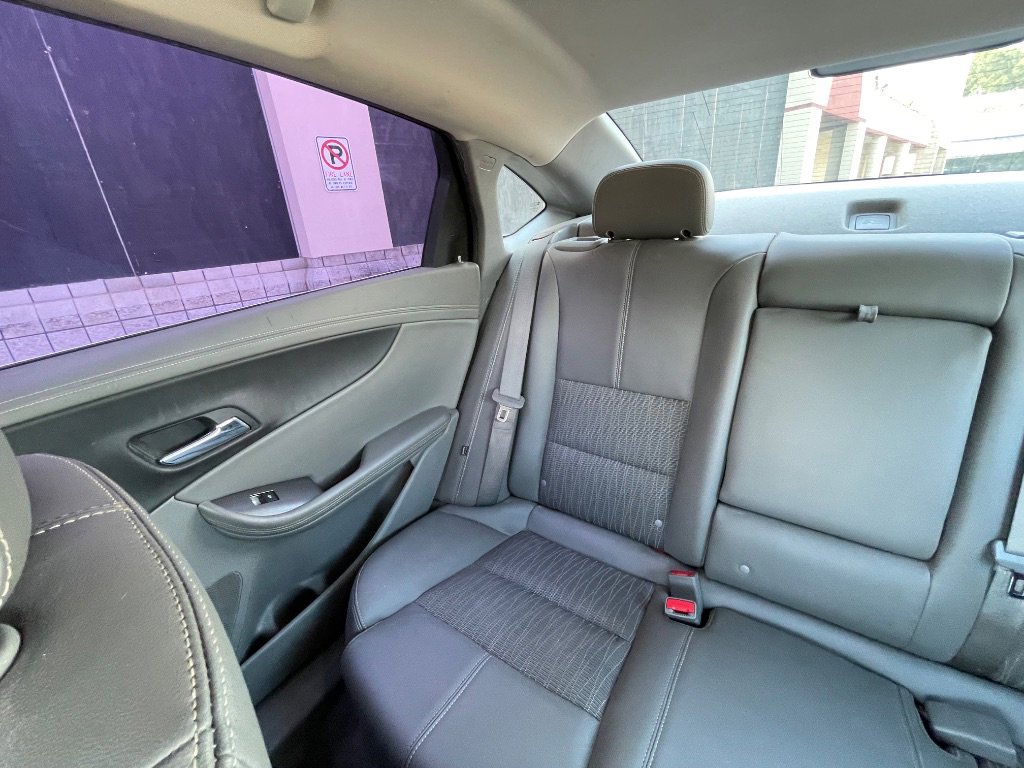 Used 2015 Chevrolet Impala LT FWD image 47