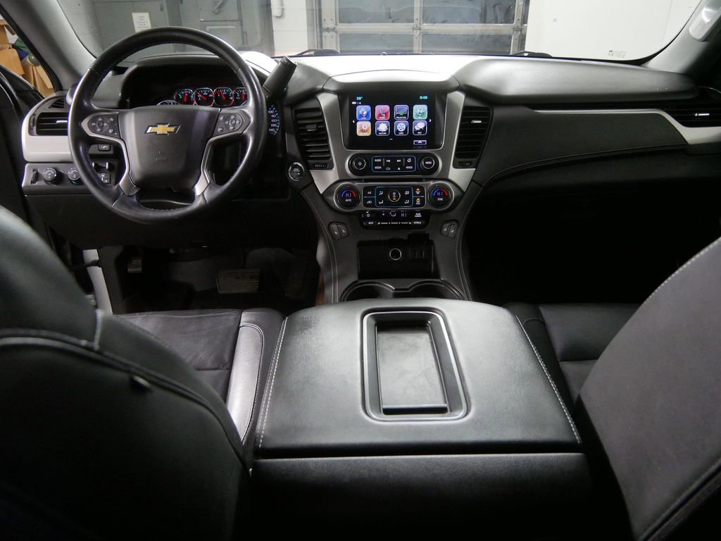 Used 2020 Chevrolet Suburban LT image 24