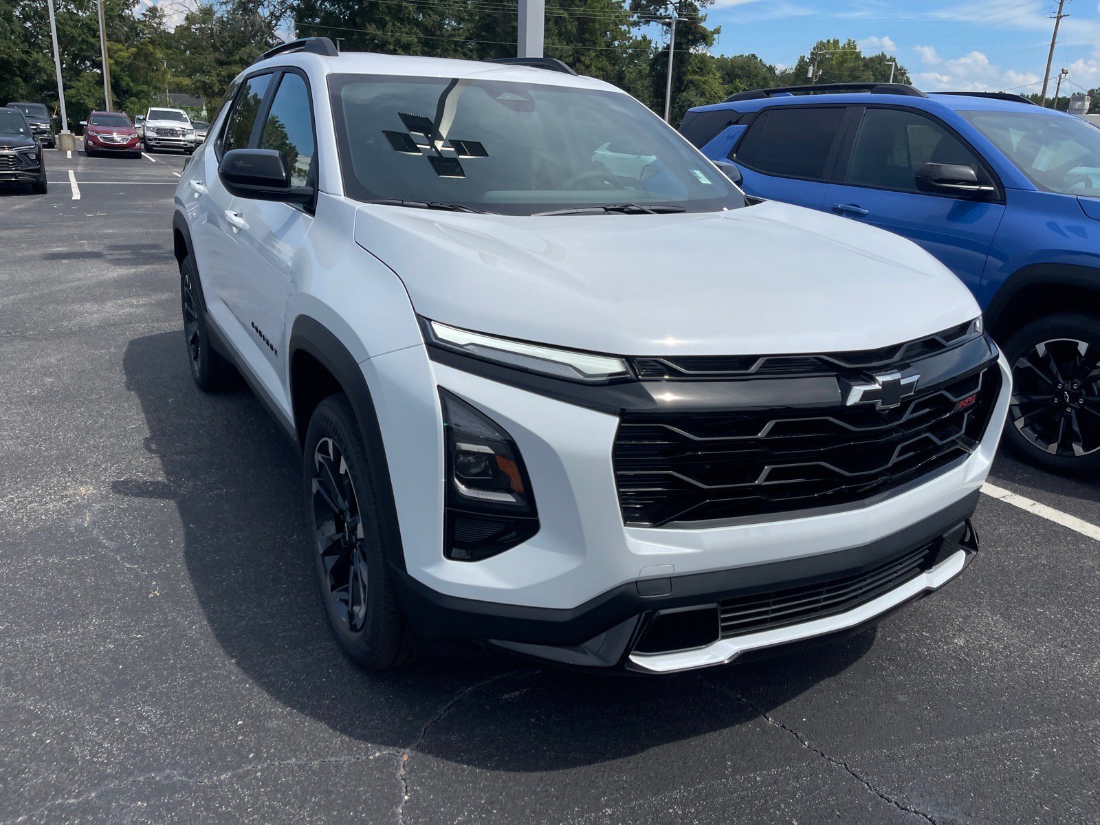 New 2027 Chevrolet Equinox RS AWD/4WD image 3