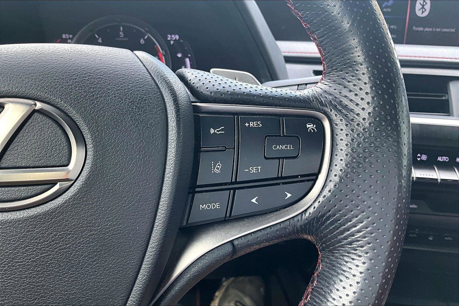 Used 2019 Lexus UX 200 F Sport w/ F Sport Premium Package image 12