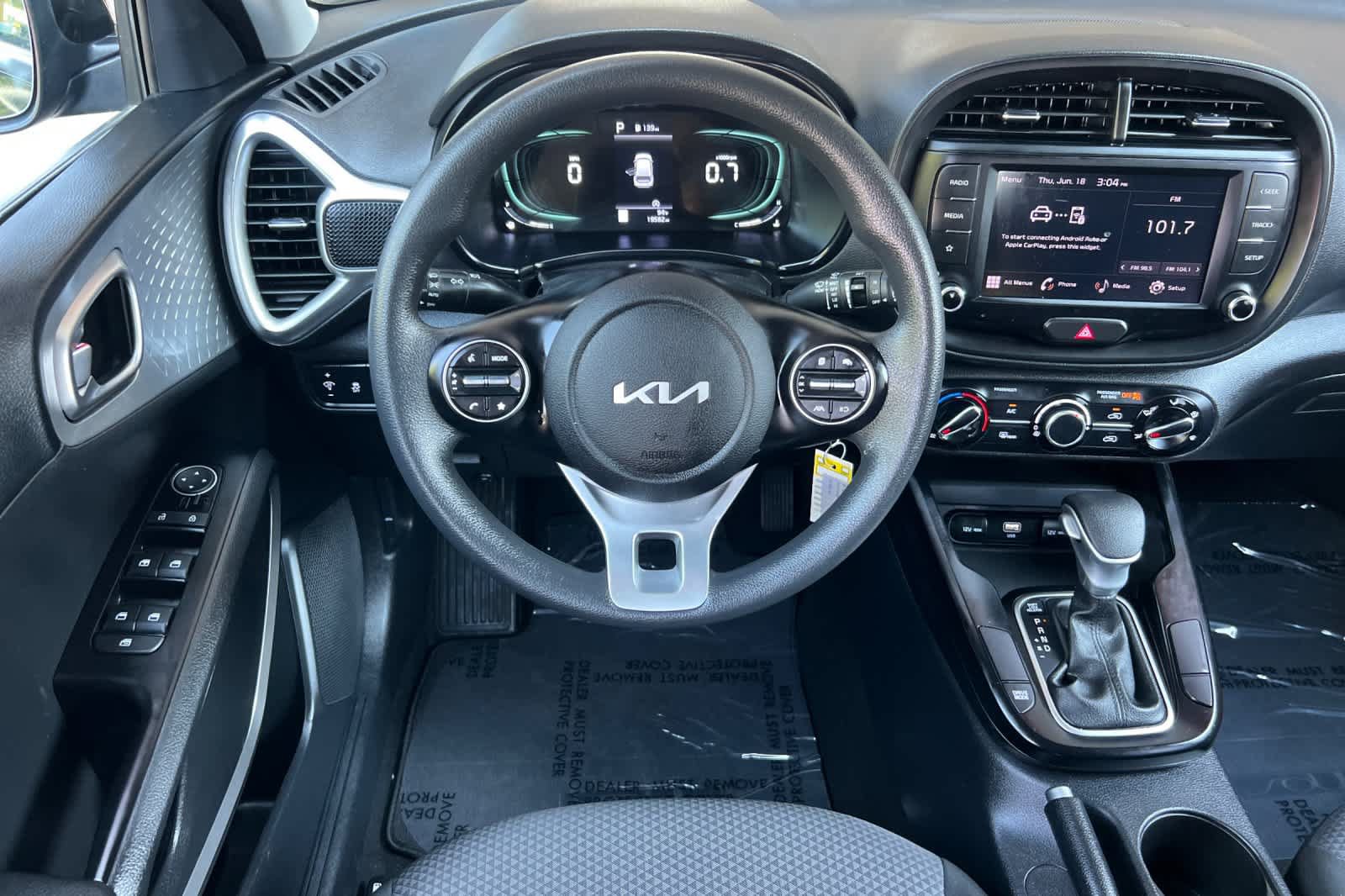 Used 2024 Kia Soul LX w/ Option Group 015 FWD image 14