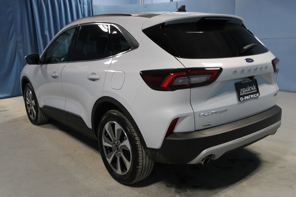 Used 2025 Ford Escape Platinum w/ Premium Technology Package image 26