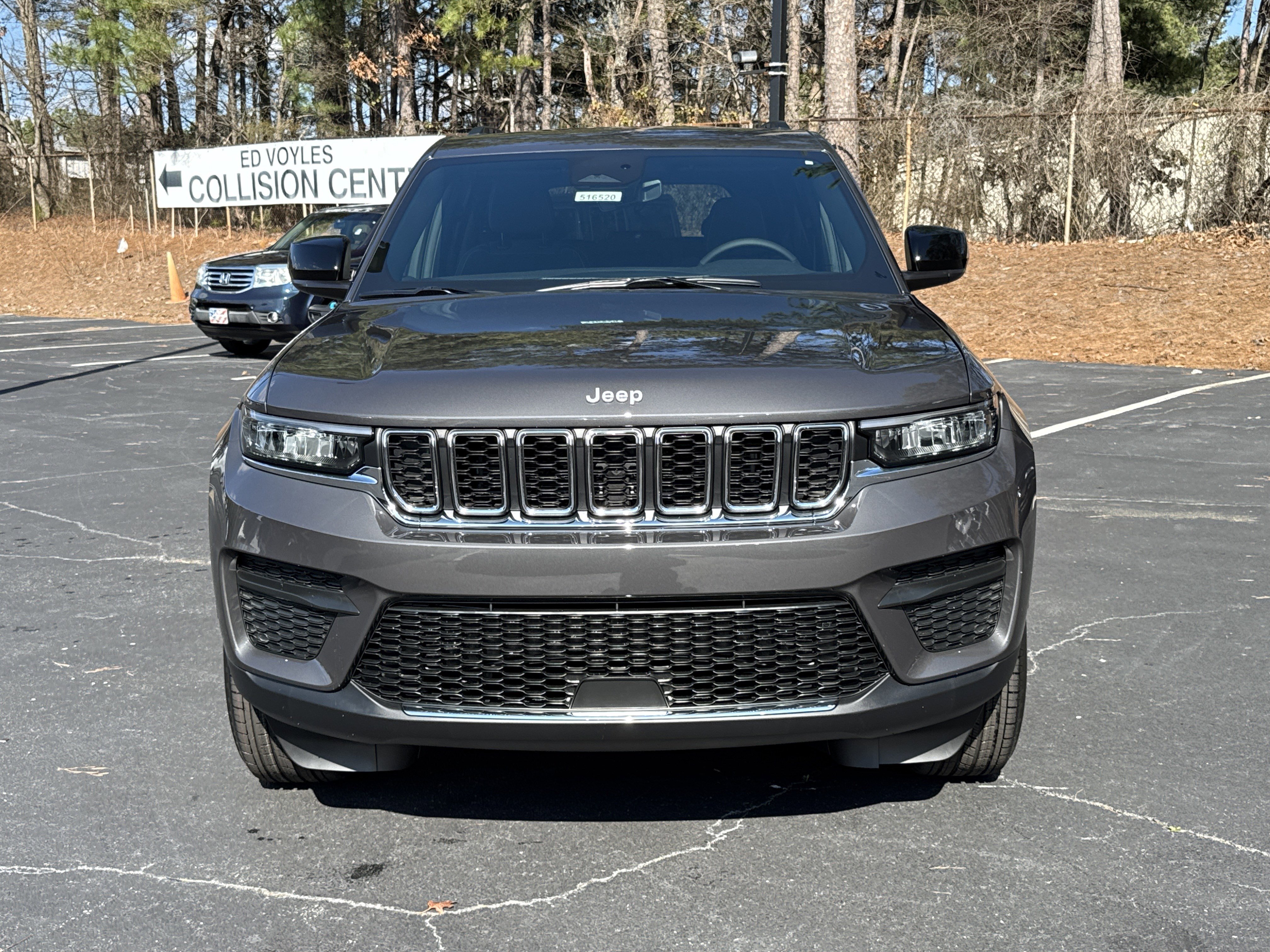 New 2026 Jeep Grand Cherokee Laredo X image 2