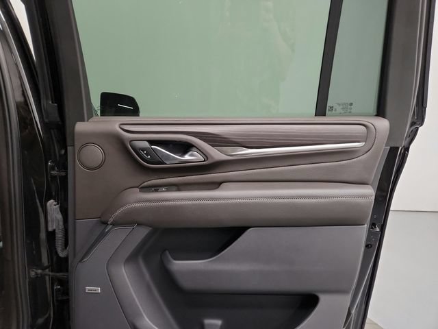 Used 2022 GMC Yukon XL Denali RWD image 42