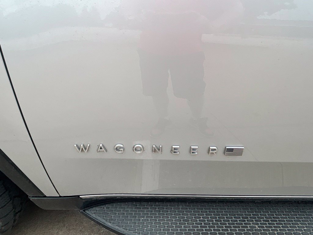 Used 2022 Jeep Wagoneer Series II AWD/4WD image 8