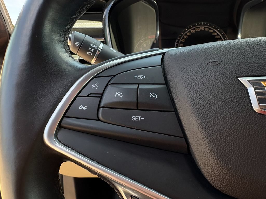 Used 2018 Cadillac XT5 FWD image 14