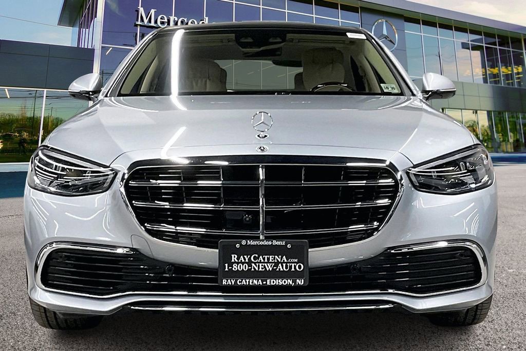 Used 2026 Mercedes-Benz S 580 4MATIC Sedan image 3