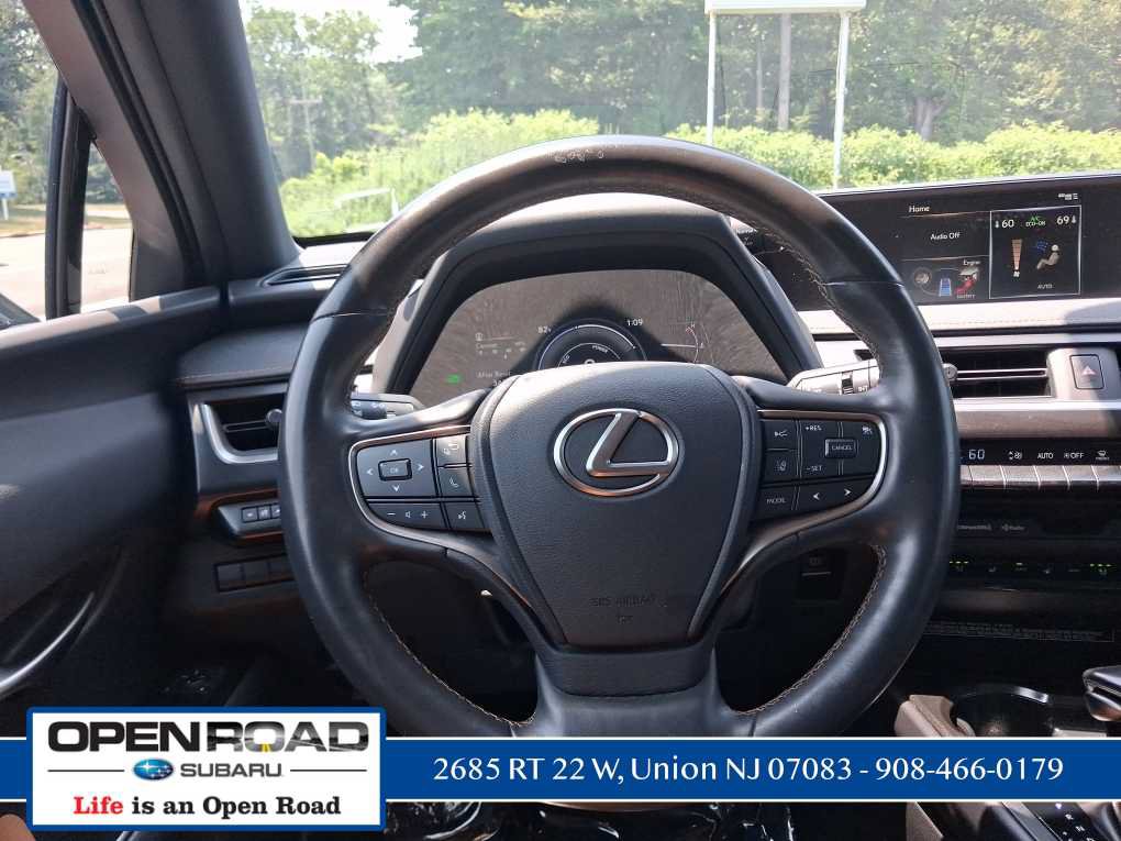 Used 2021 Lexus UX 250h w/ Premium Package AWD/4WD image 21