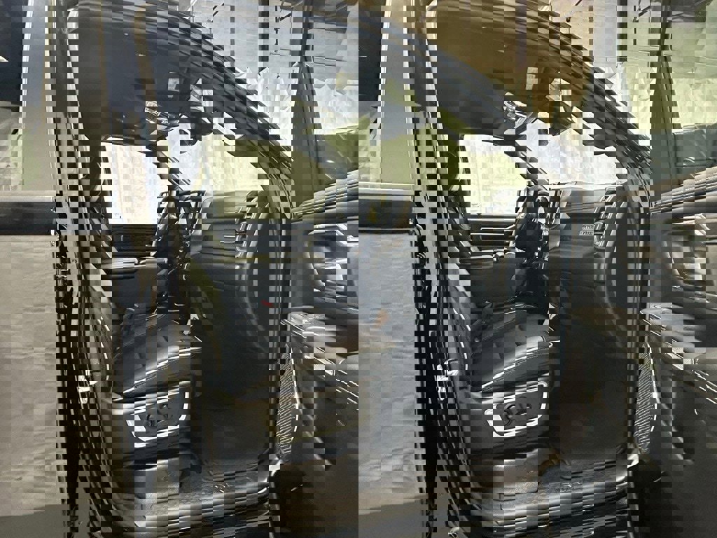 Used 2025 RAM 1500 Laramie image 55