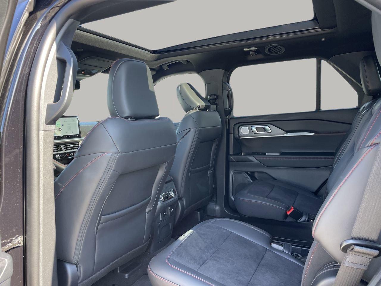 New 2026 Ford Explorer ST w/ Sun And Sound Package image 17