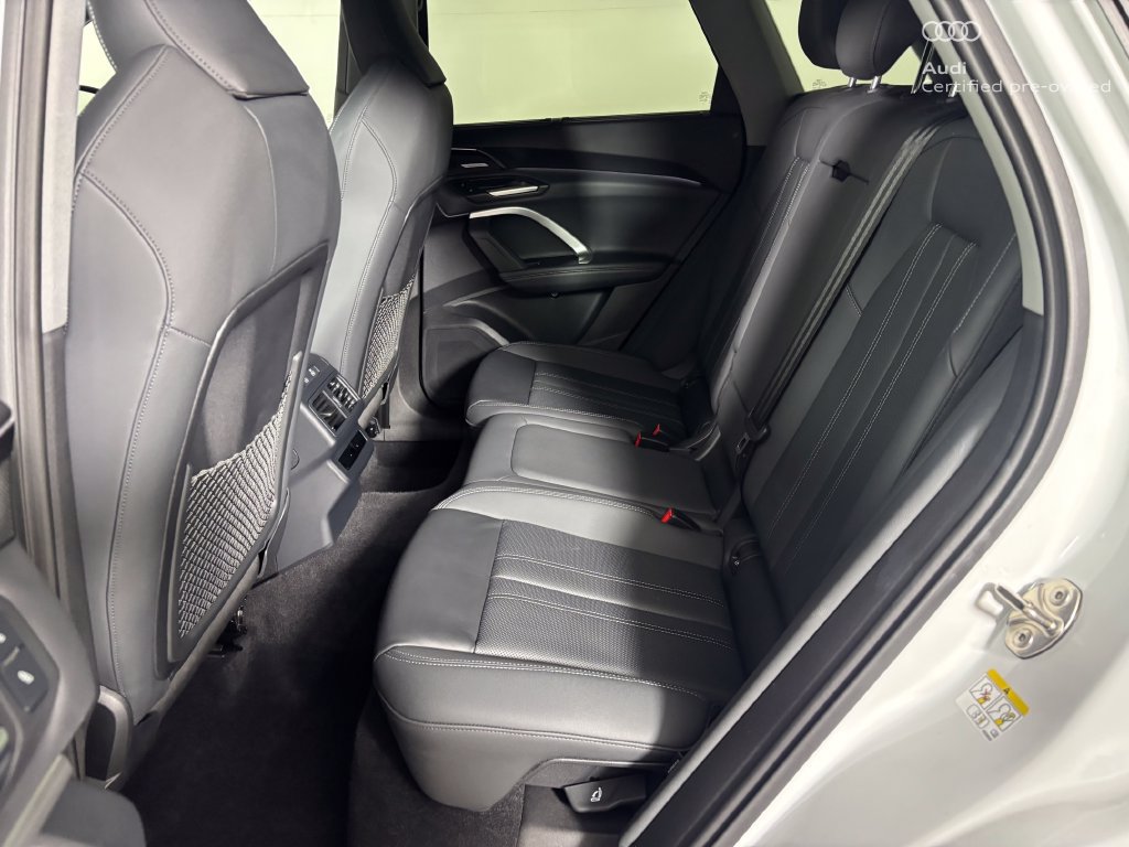 Certified 2025 Audi Q5 Premium Plus w/ Premium Plus AWD/4WD image 30